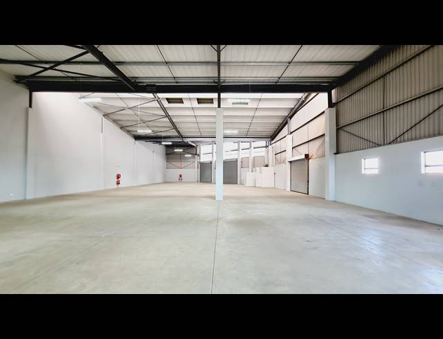 2,275M² WAREHOUSE TO LET IN COSMO BUSINESS PARK